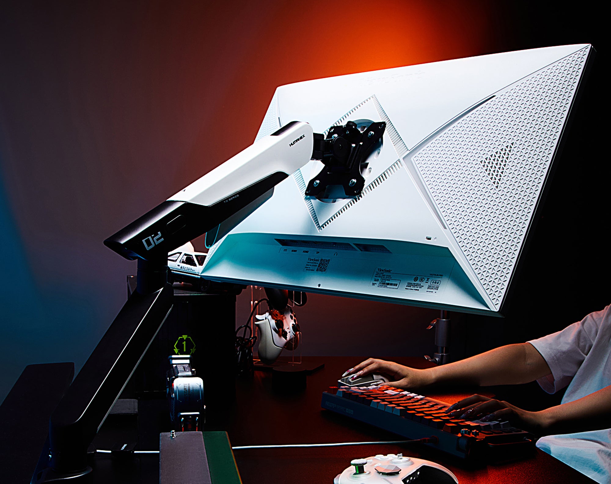 TX-02 Monitor arm 3x stability zero sag